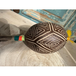 sjamaanratel_shipibo_maraca_wingo_peruaanse_ratel_groot_4
