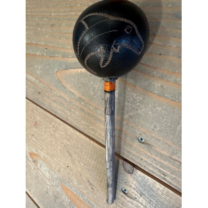 sjamanenratel-shipibo-maraca-wingo-medium-dolfijn_2